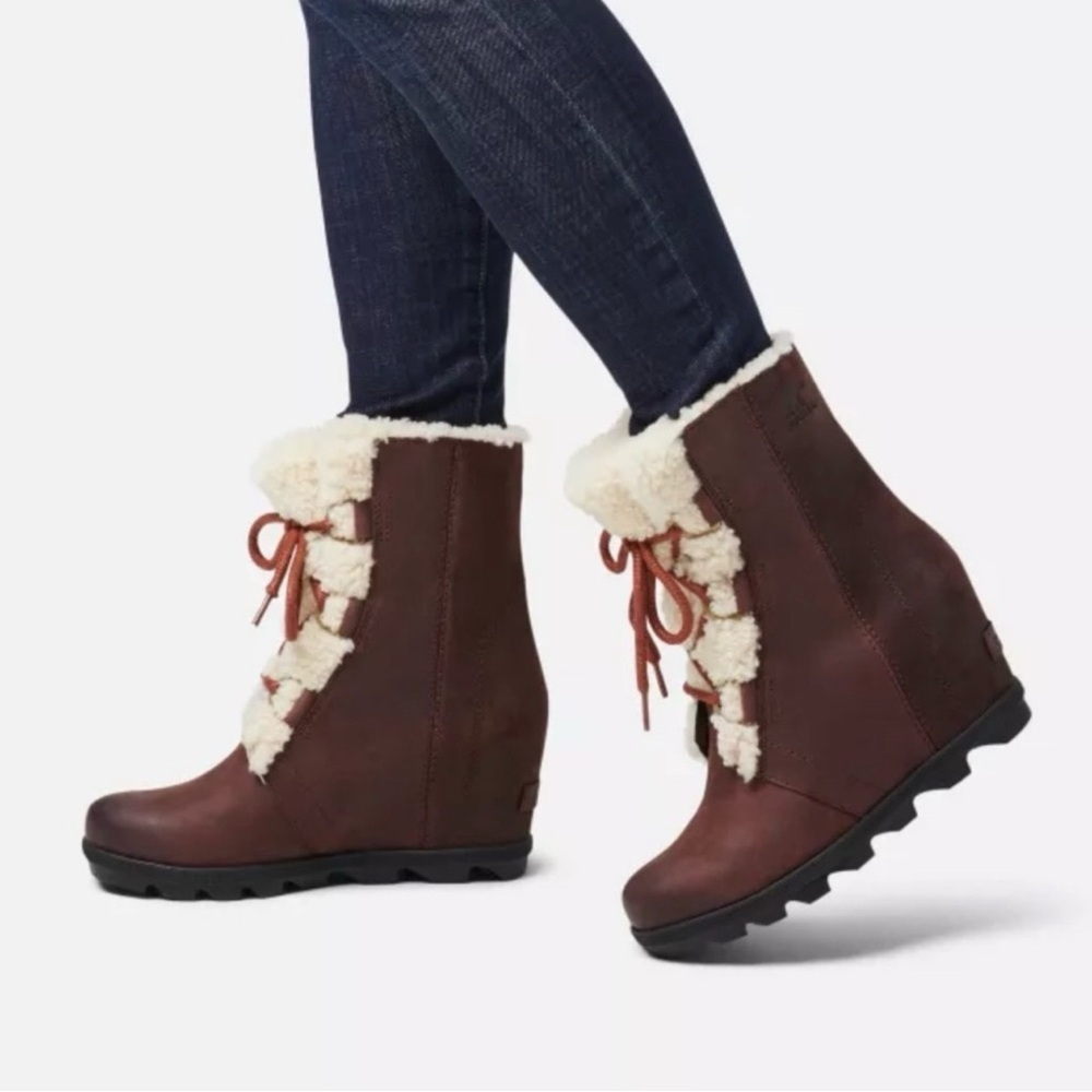 SOREL Joan of Arctic II Shearling Lined Wedge Bootie, Size 7, Cattail